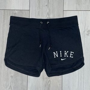 Nike medium cotton black and white shorts size medium
